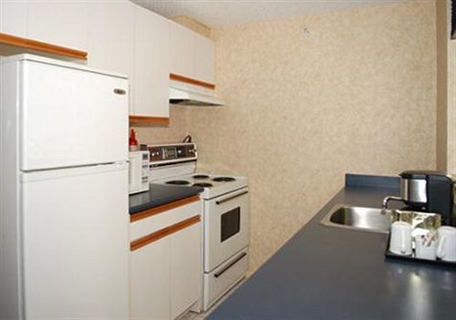 North Vancouver Hotel 3*
