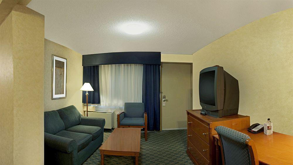 North Vancouver 3*